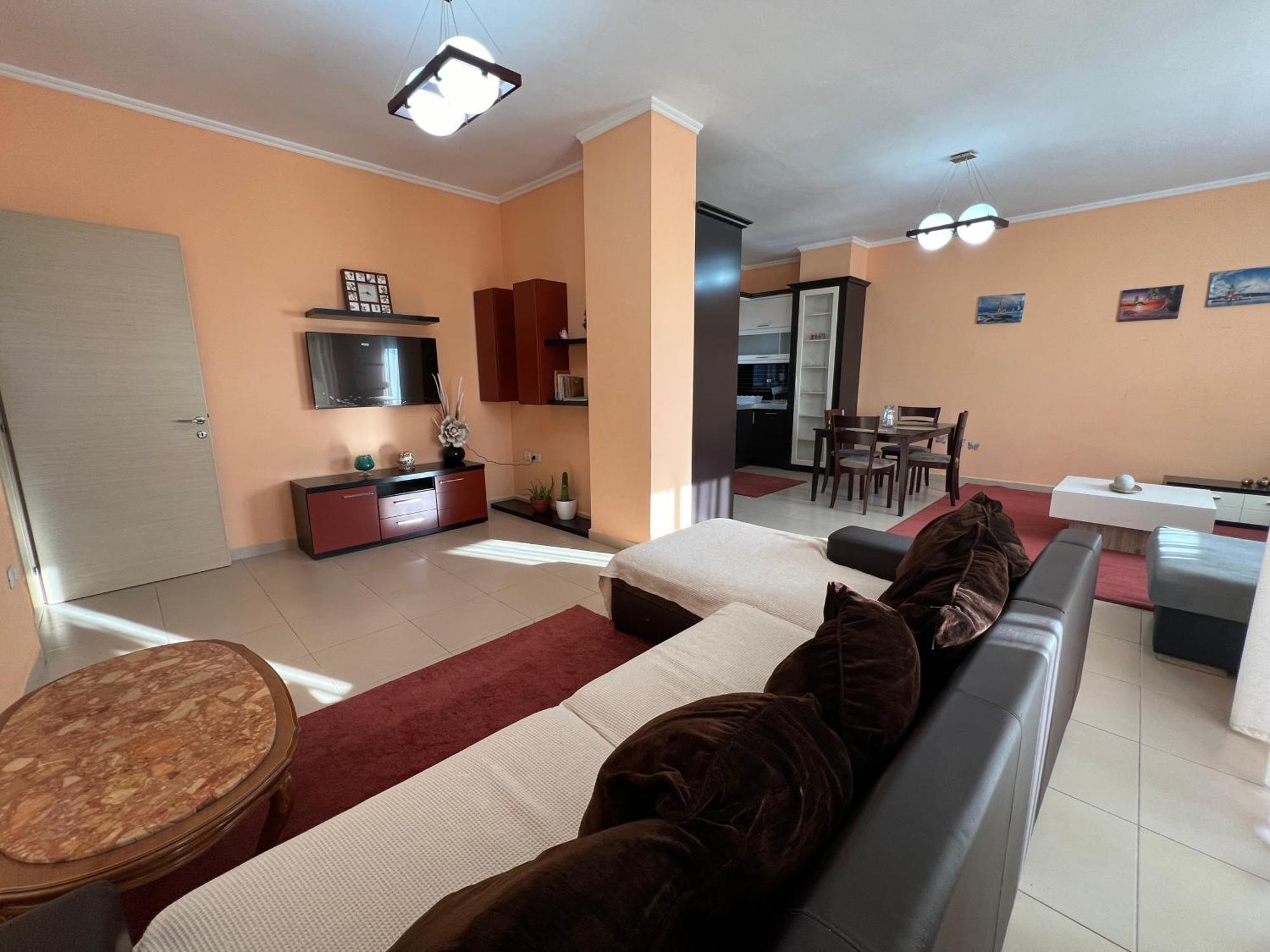 Elbasan Center Family Apartment N.42 Bagian luar foto