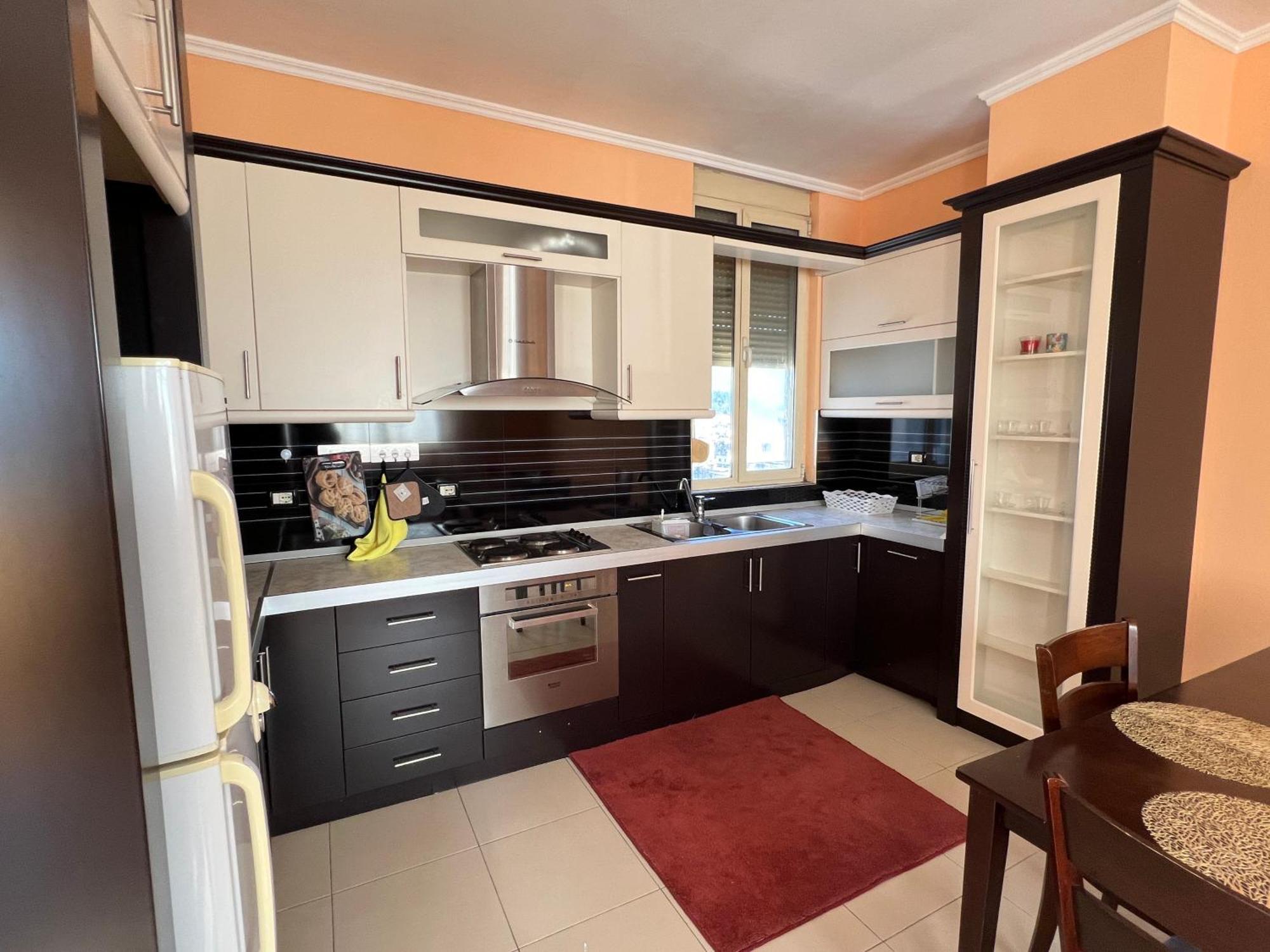Elbasan Center Family Apartment N.42 Bagian luar foto