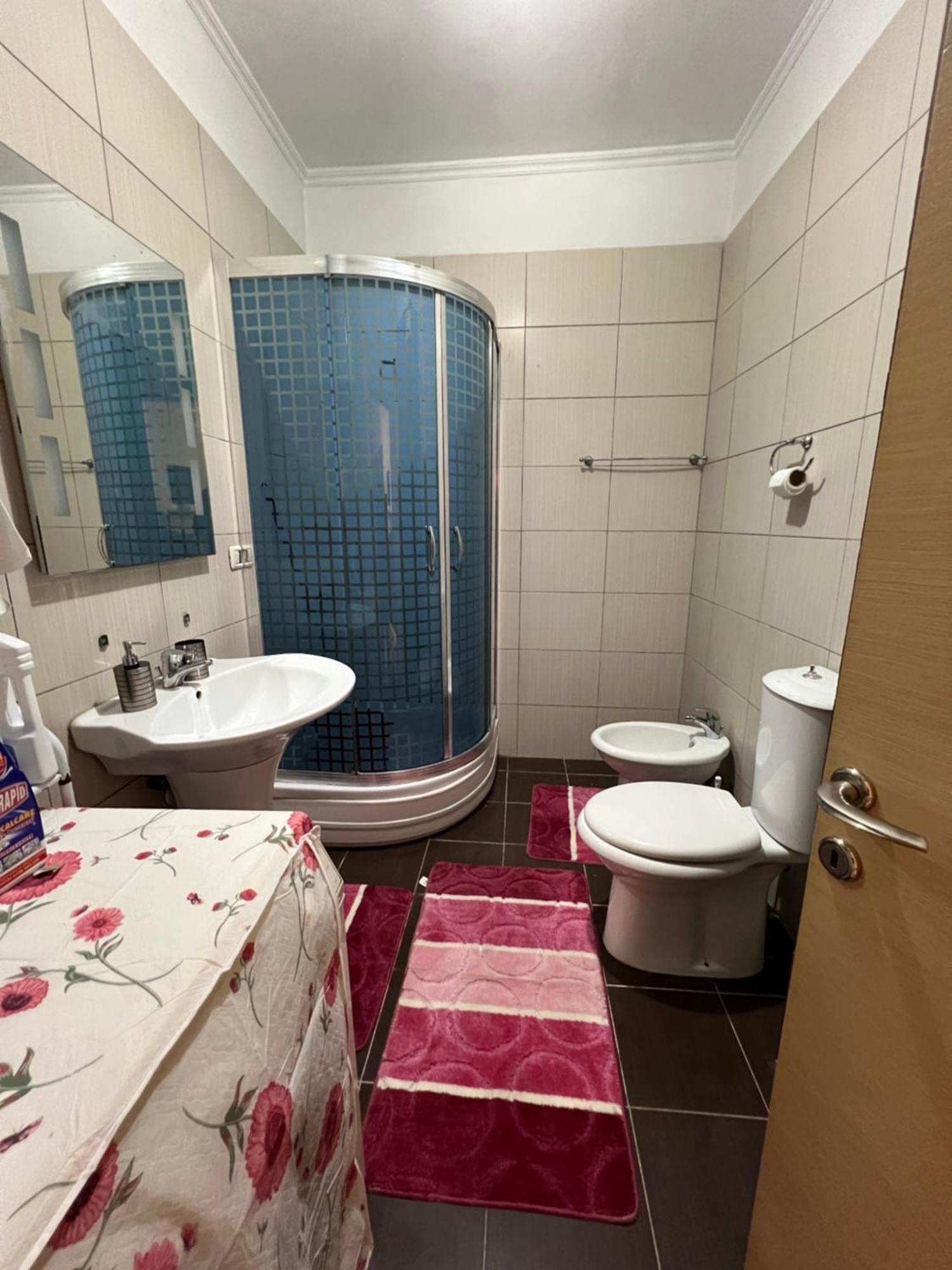 Elbasan Center Family Apartment N.42 Bagian luar foto
